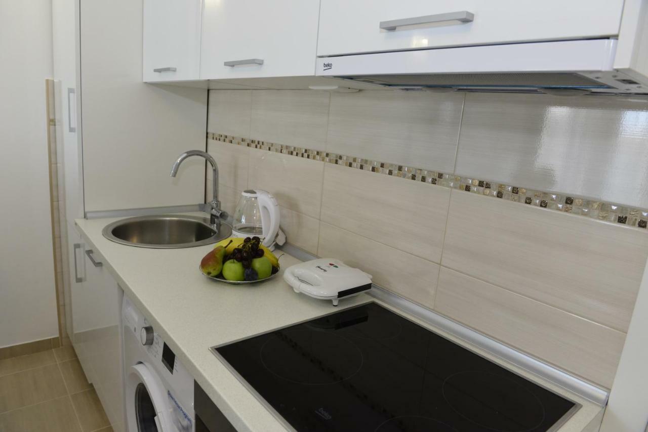 Apartmani Stefanija Tivat Exterior photo