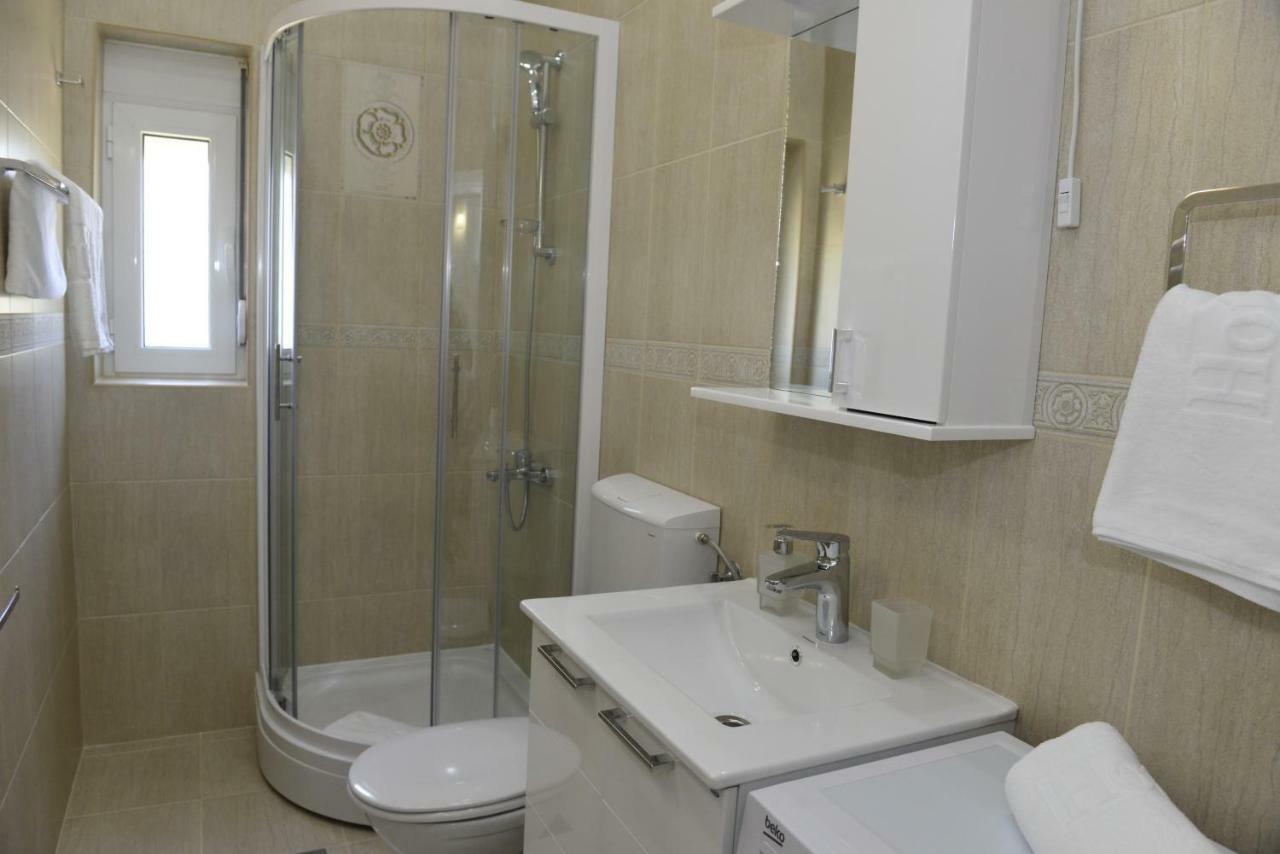 Apartmani Stefanija Tivat Exterior photo